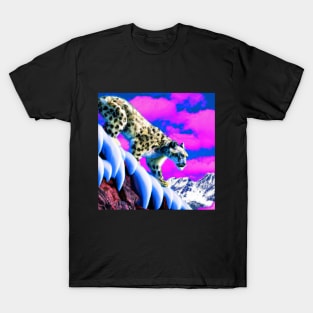 Leopardo de las Nieves en la Montaña. T-Shirt